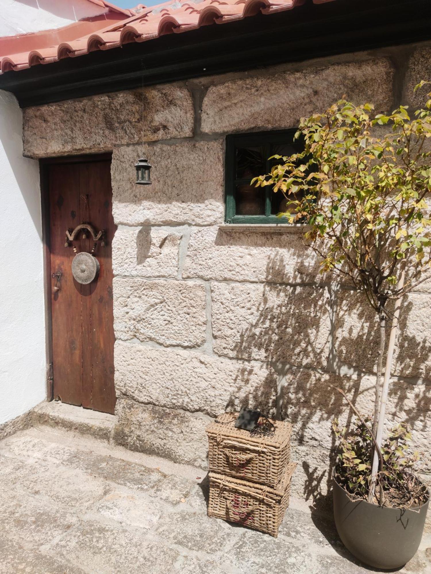 Real Santo Antonio Guest House Tarouca ภายนอก รูปภาพ